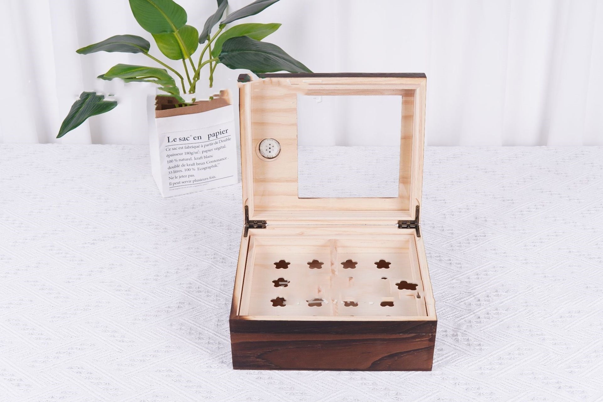 Wooden Cigar Box Cigar Moisturizing Storage Box
