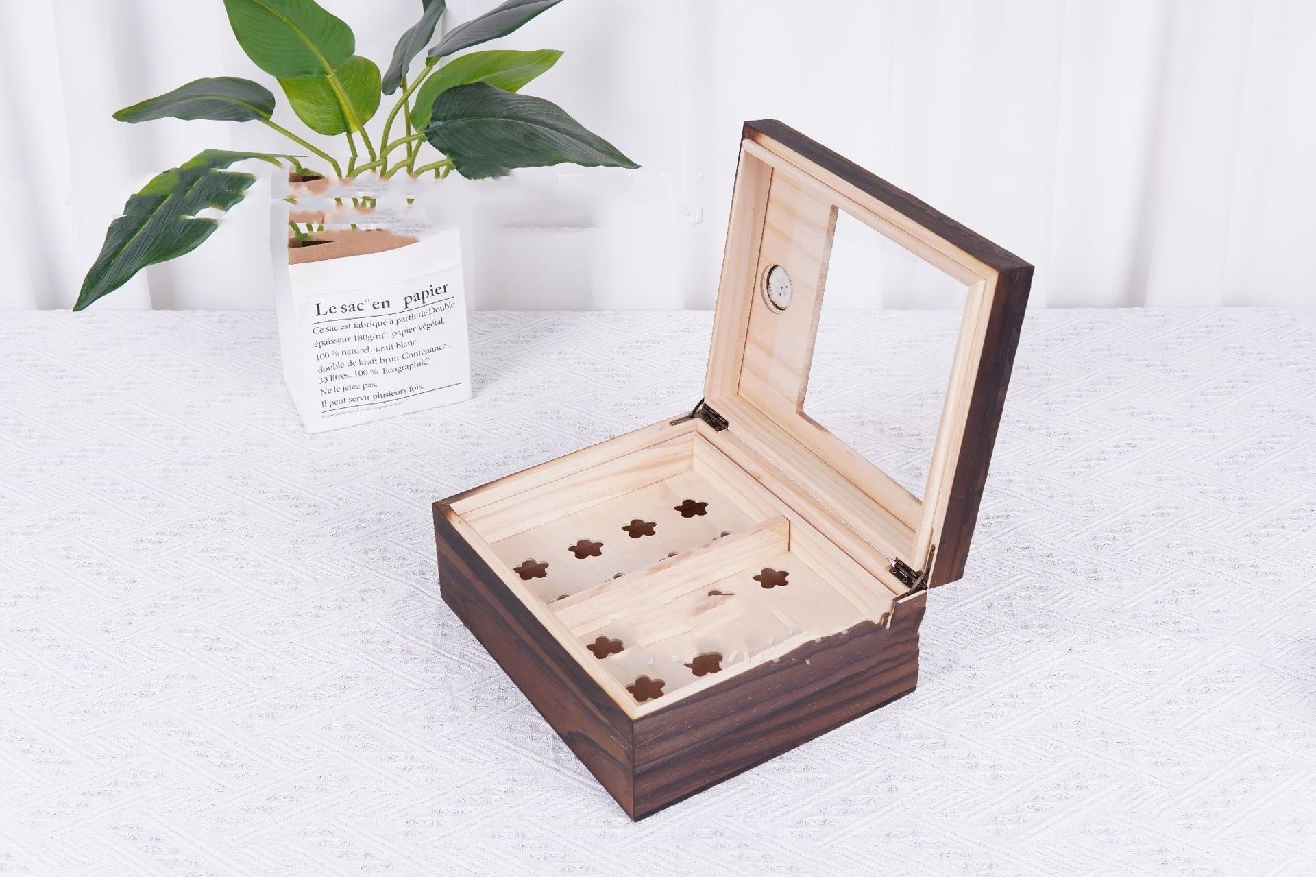 Wooden Cigar Box Cigar Moisturizing Storage Box