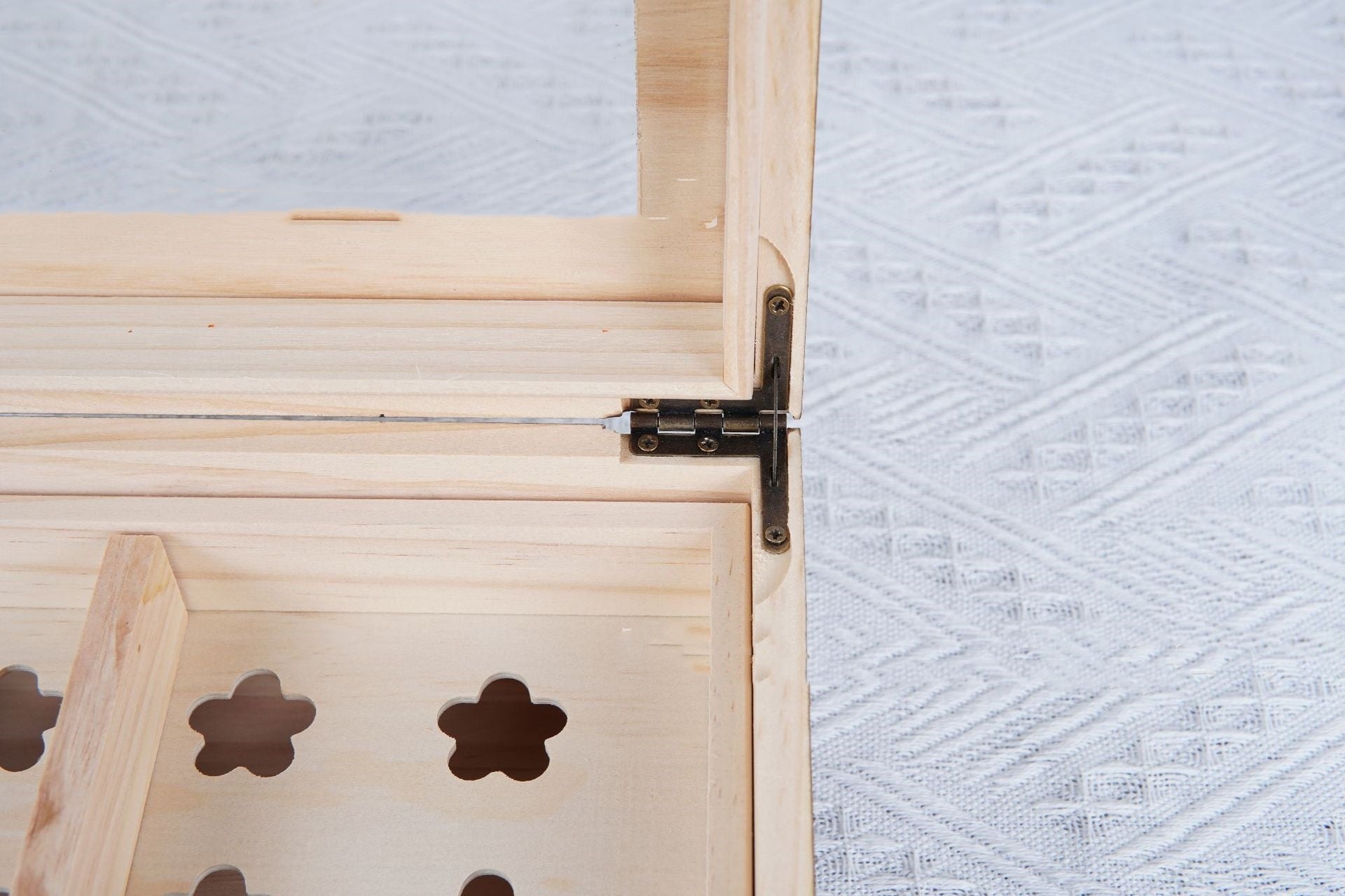 Wooden Cigar Box Cigar Moisturizing Storage Box