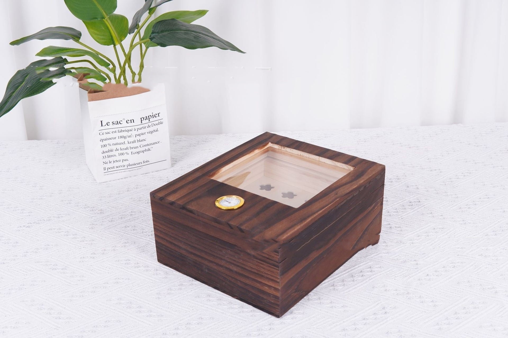 Wooden Cigar Box Cigar Moisturizing Storage Box